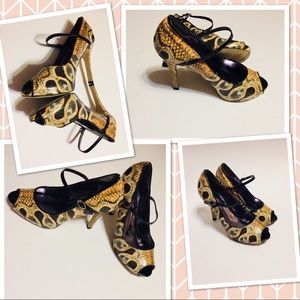 Redtoo Snake Skin Print Platform Sz 6 ankle strap